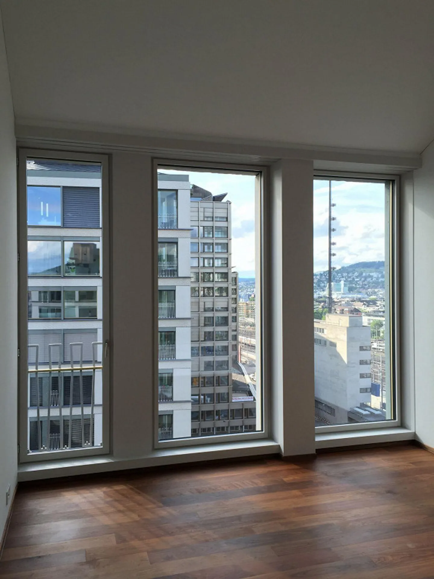 Europaallee - Spacious 3.5-room apartment with a view of Üetliberg - Photo 5 of 7