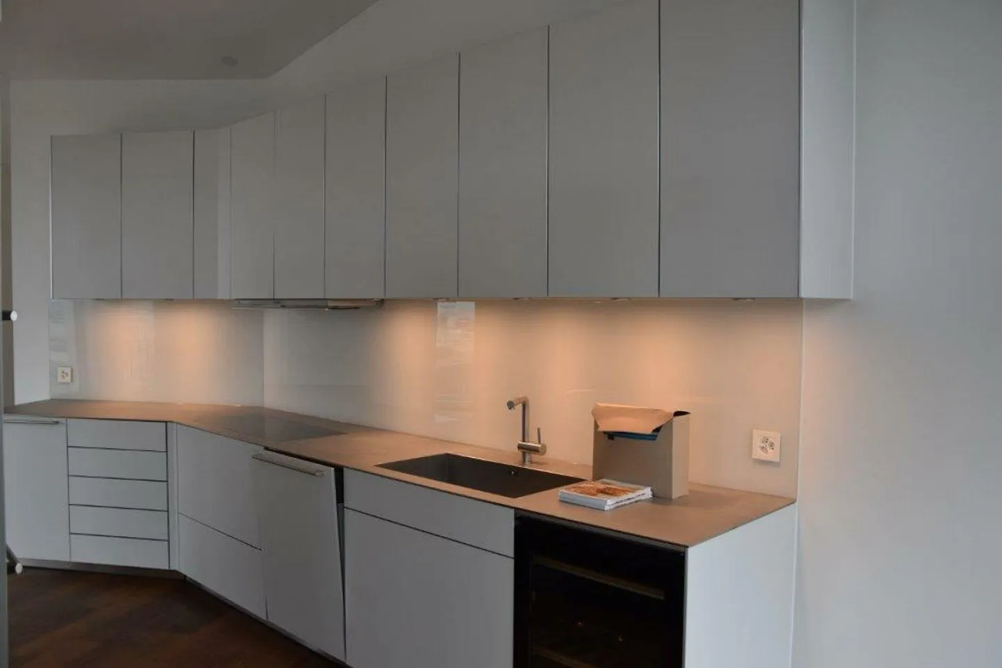 Europaallee - Spacious 3.5-room apartment with a view of Üetliberg - Photo 6 of 7