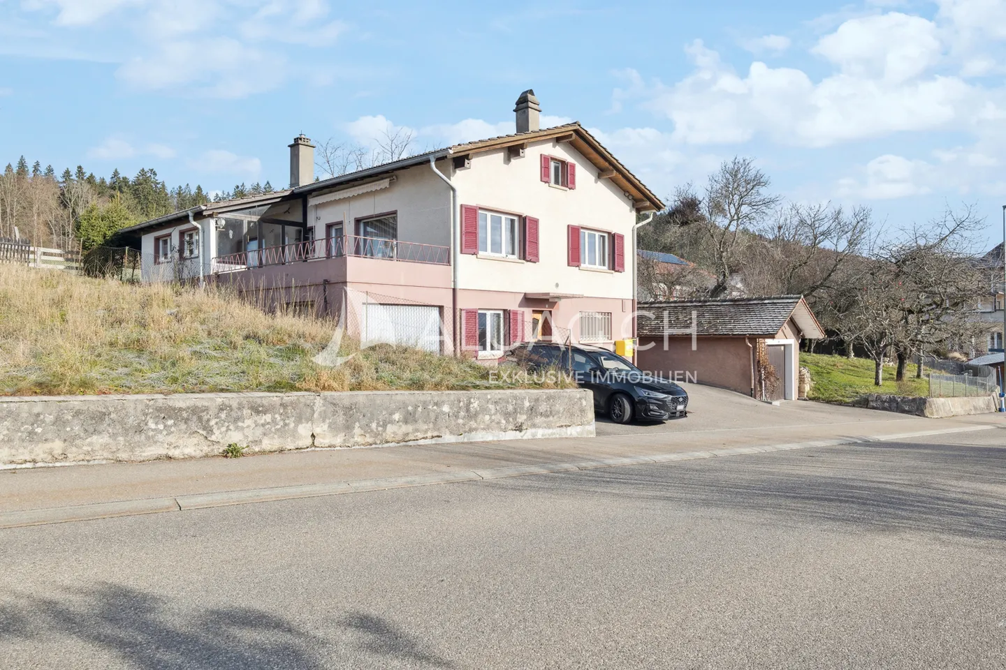 CASA DA RISTRUTTURARE CON 3 GARAGE - Foto 2 di 11