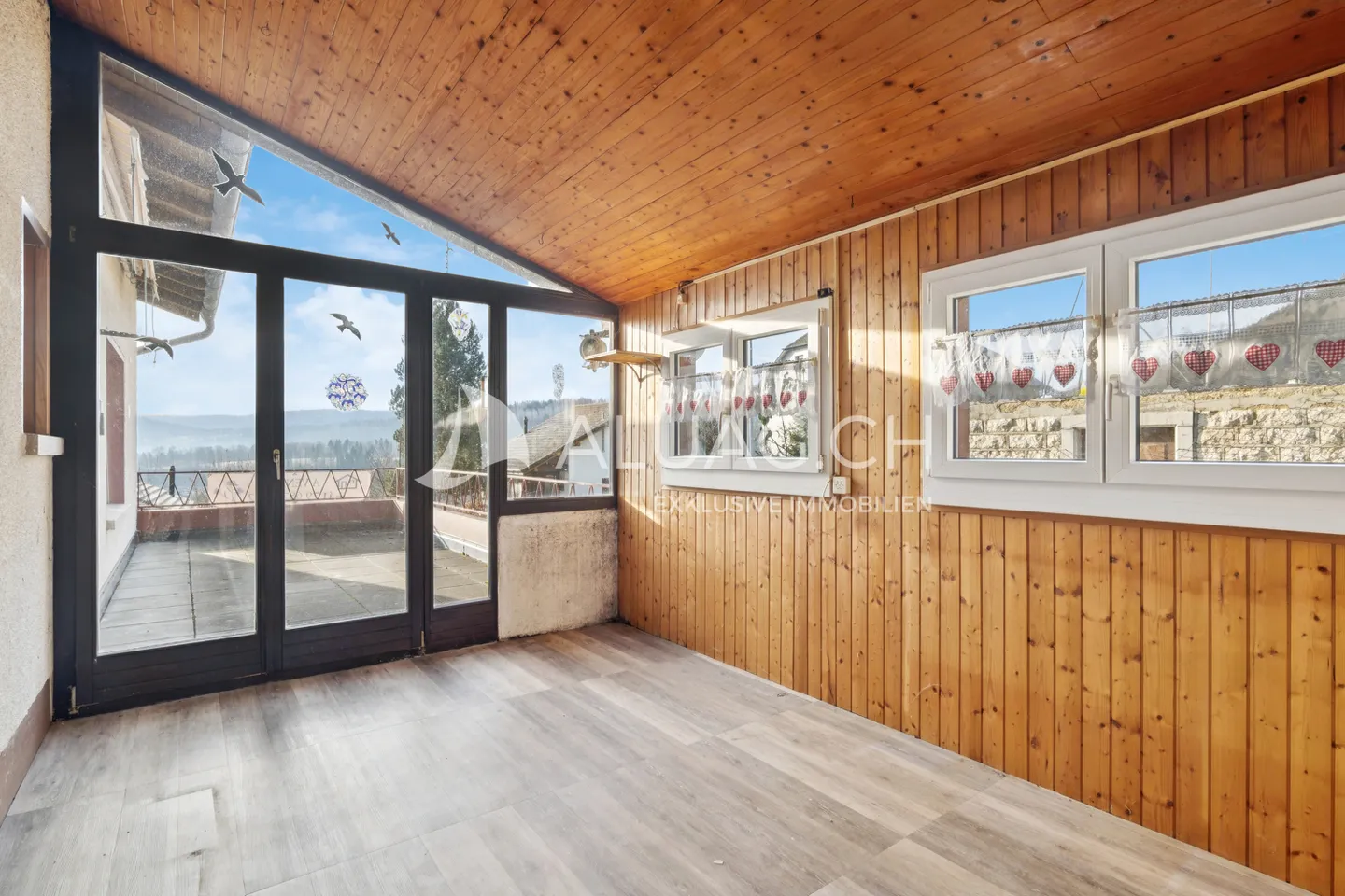 CASA DA RISTRUTTURARE CON 3 GARAGE - Foto 9 di 11