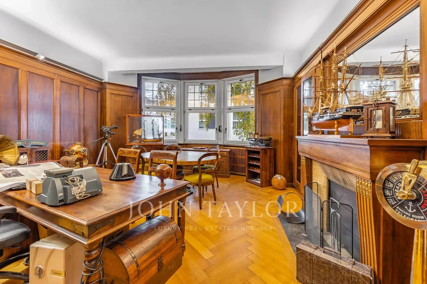 Herrenhaus mit spektakulärem Seeblick - Foto 5 von 20