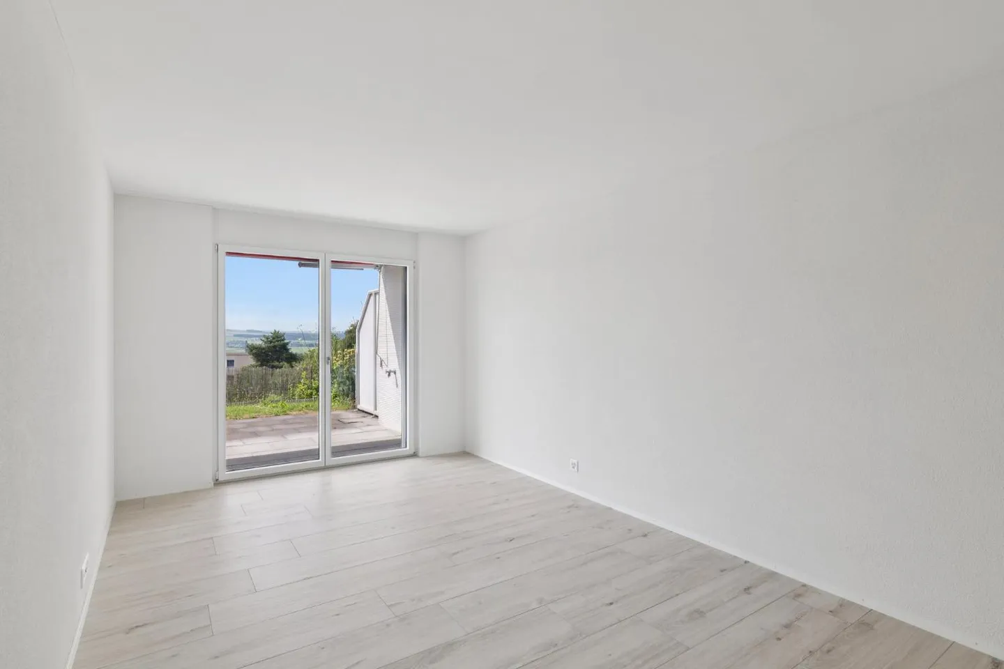 Charmantes Appartement mit Terrasse - Foto 6 von 9