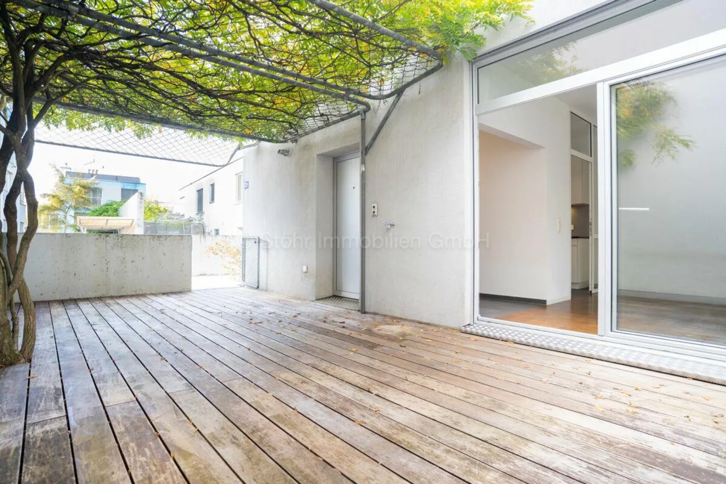 Maison de ville spacieuse de 5,5 pièces avec annexe supplémentaire - Photo 4 sur 24