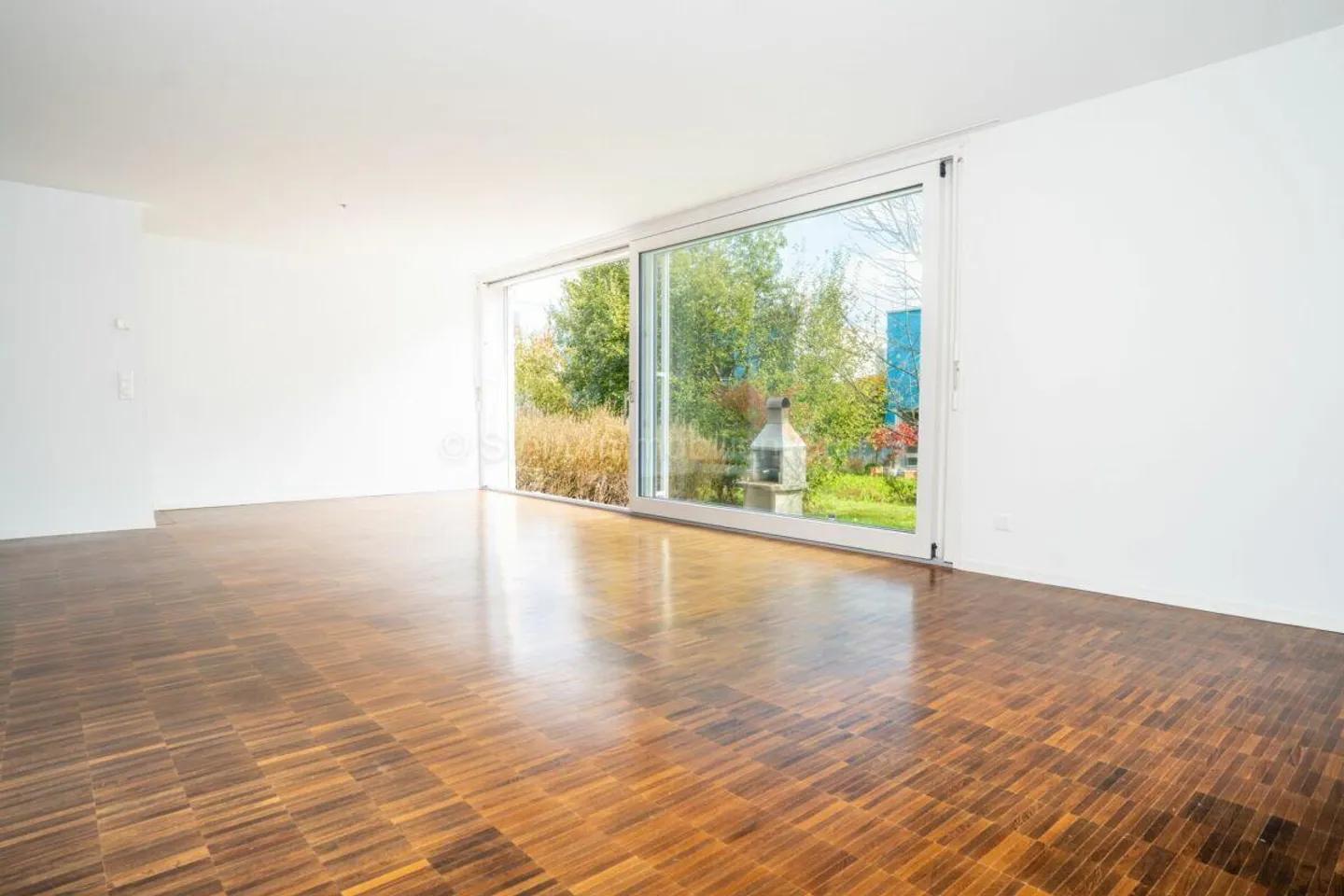 Maison de ville spacieuse de 5,5 pièces avec annexe supplémentaire - Photo 6 sur 24