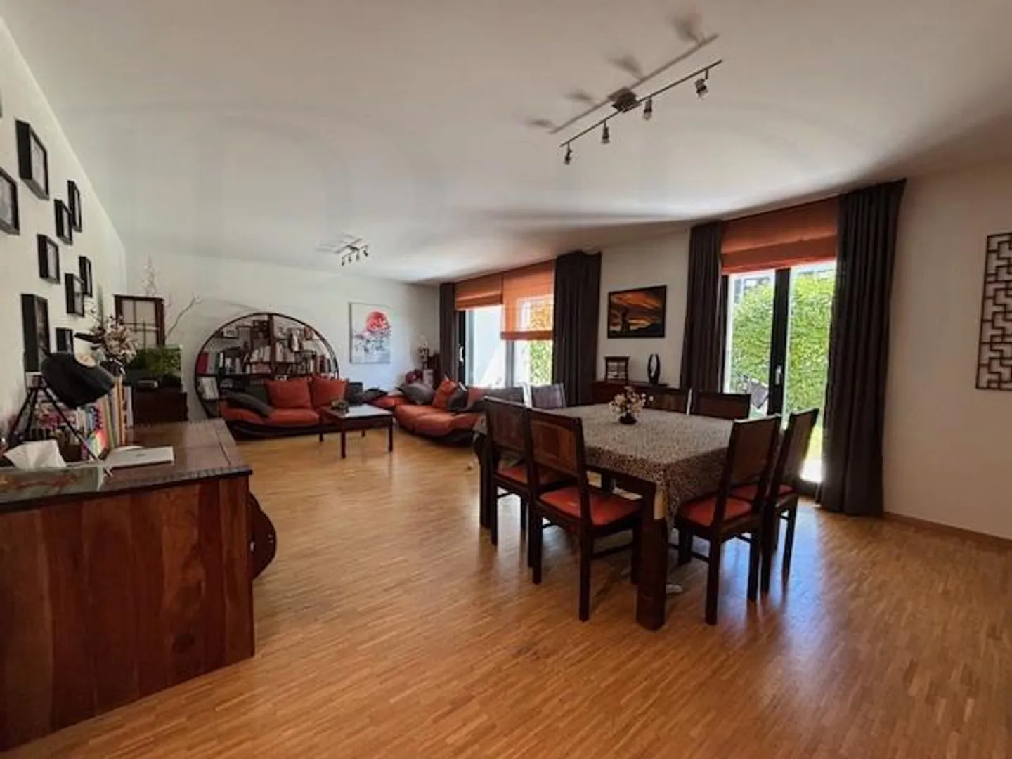 EXCLUSIVITÉ - APPARTEMENT DE 5 PIECES AVEC JARDIN - Photo 3 sur 13