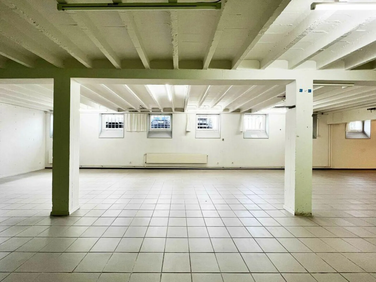 Nel seminterrato, spazio per vari usi - Foto 10 di 16