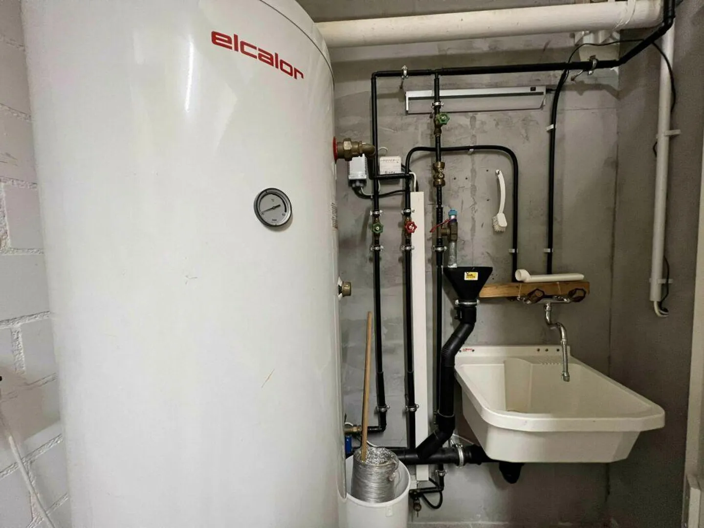 Nel seminterrato, spazio per vari usi - Foto 12 di 16