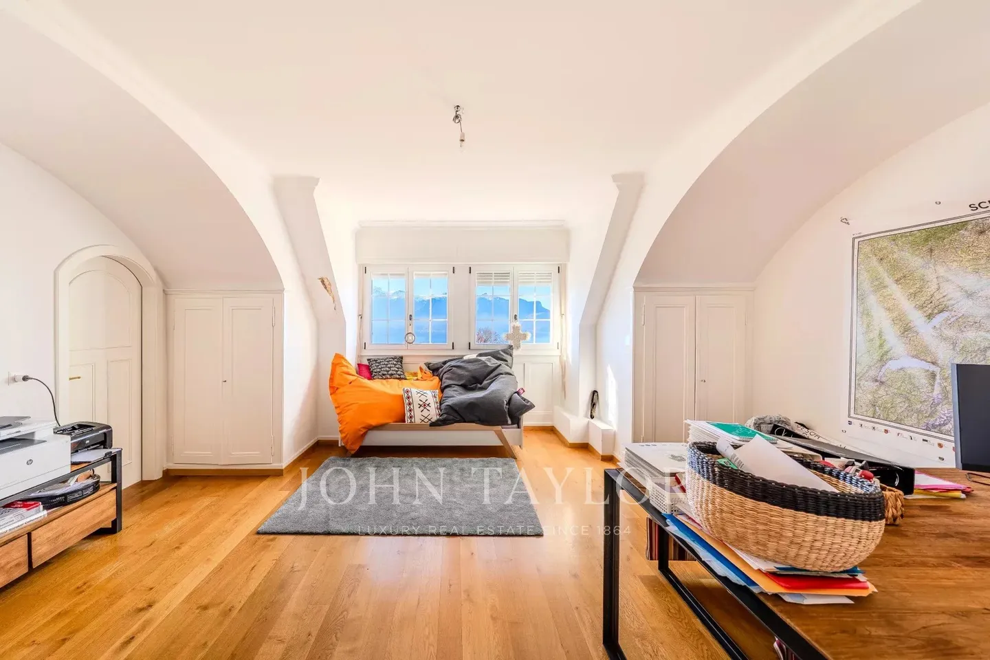 Herrenhaus mit spektakulärem Seeblick - Foto 17 von 20