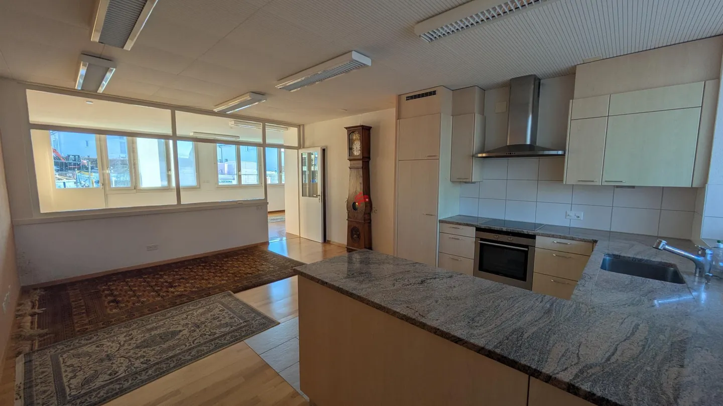 Charming Garden Apartment - Photo 2 of 8