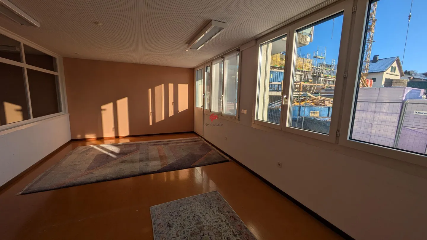 Charming Garden Apartment - Photo 4 of 8