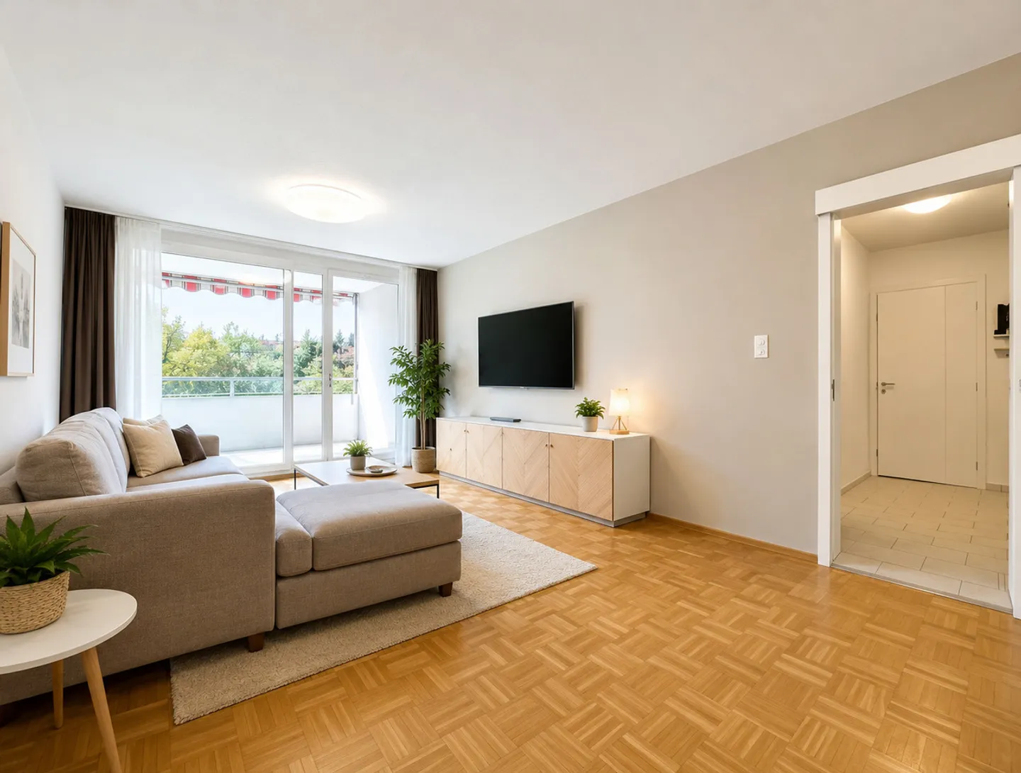 Helle Wohnung mit 2 Balkonen - Foto 1 von 10
