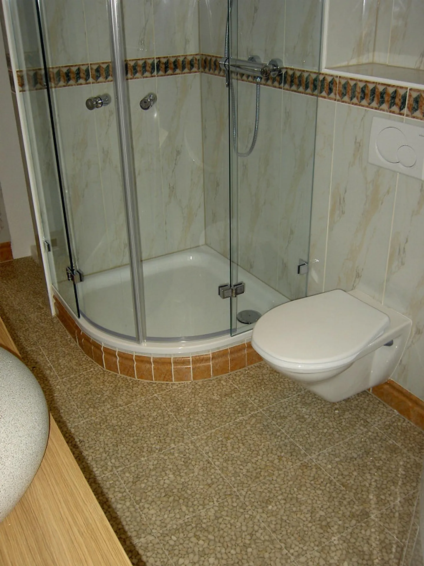 2.5 - 4 Room Loft Maisonette Apartment - Photo 9 of 20