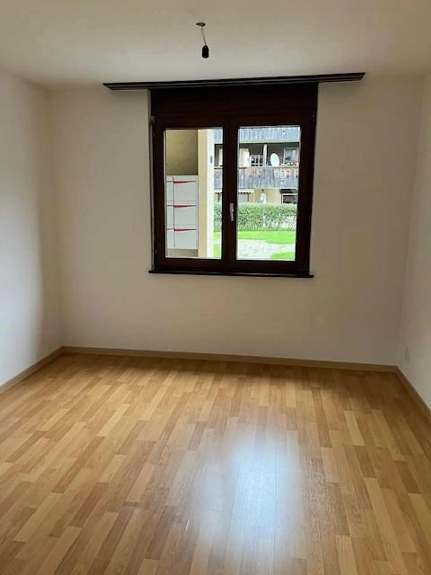 Schöne, helle 4-Zimmer-Parterrewohnung in Frutigen - Photo 7 sur 10