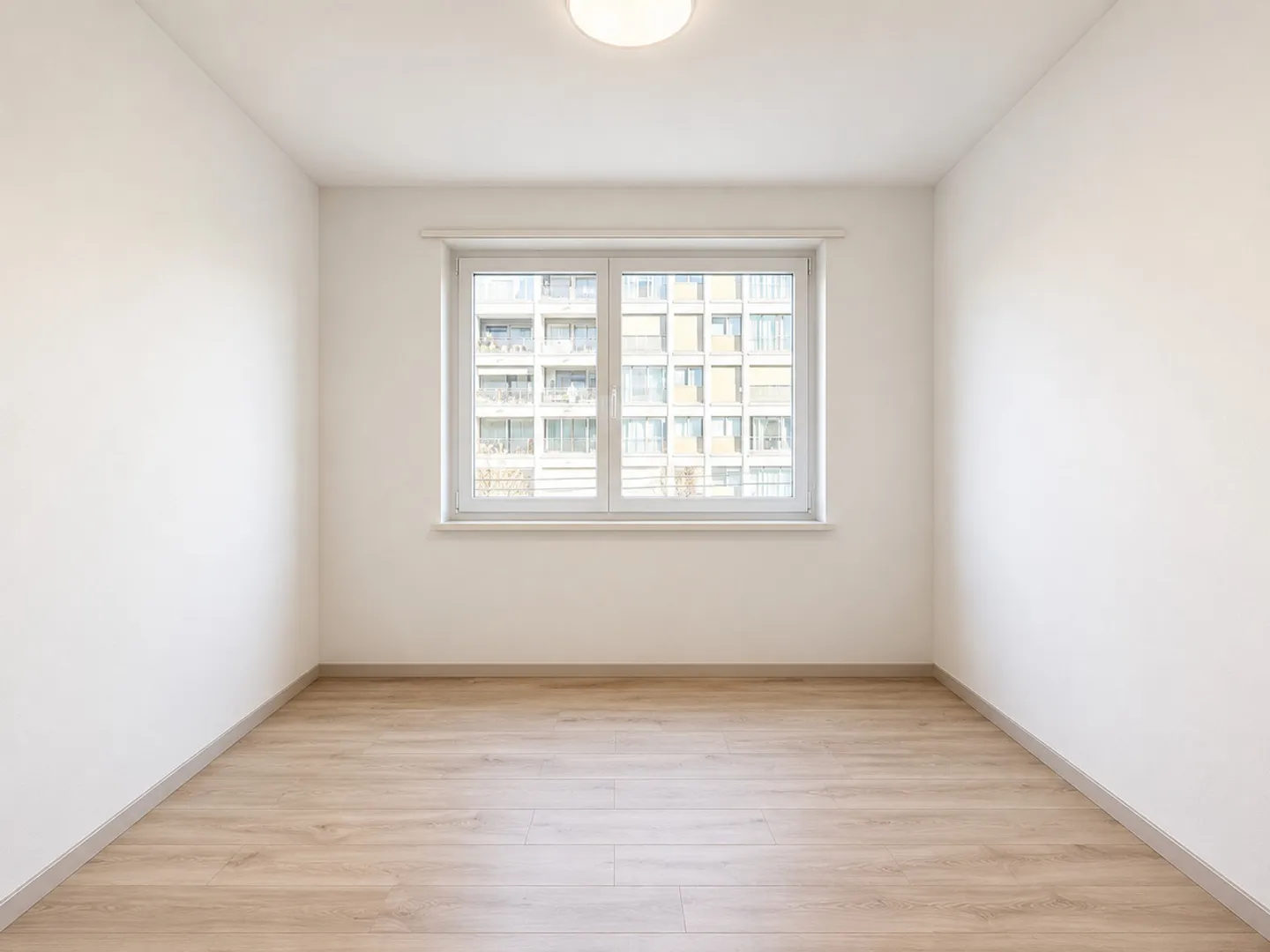 Helle Wohnung mit 2 Balkonen - Foto 6 von 10