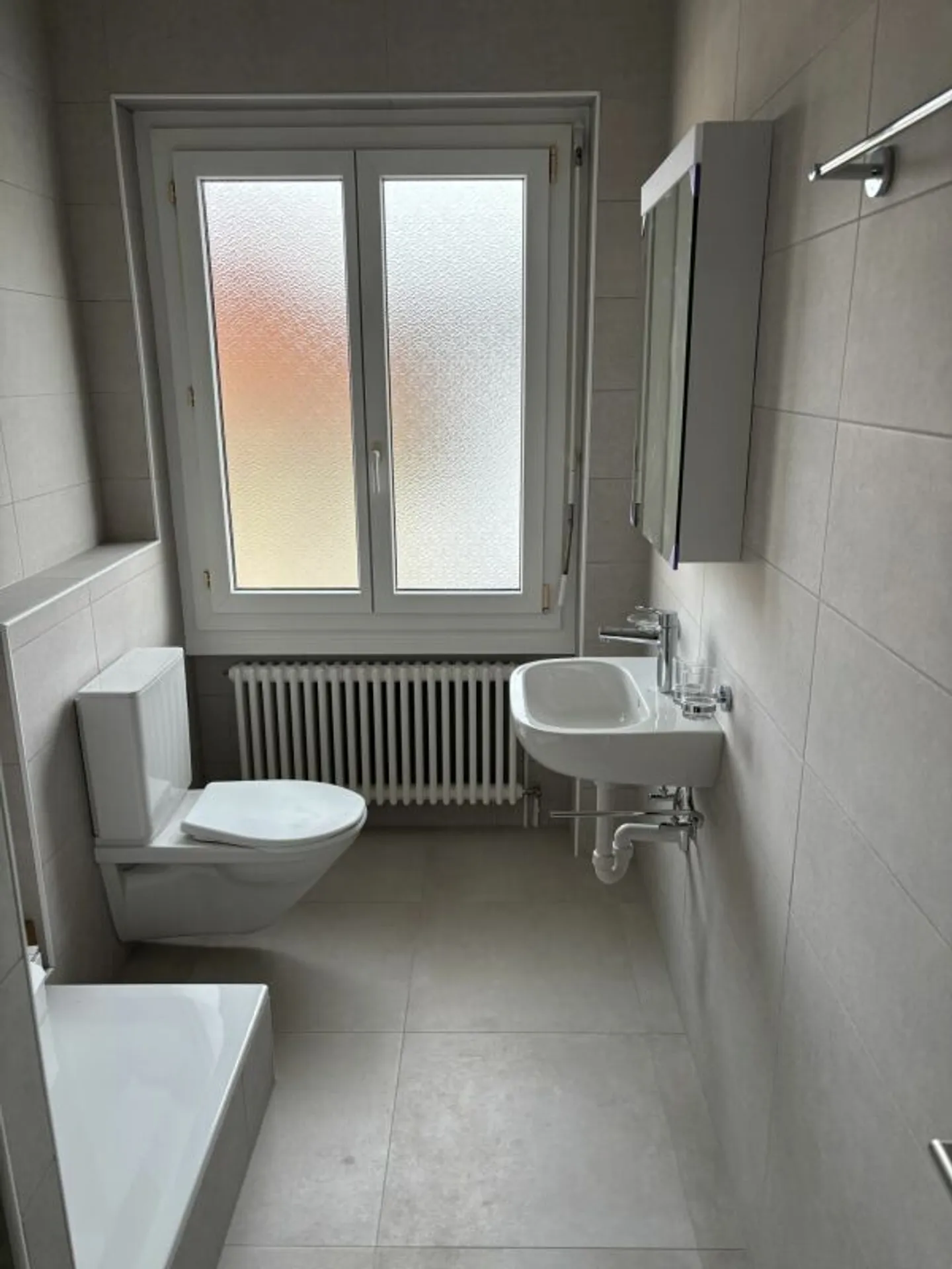 Appartamento di 3 stanze completamente ristrutturato con balcone - Foto 6 di 9