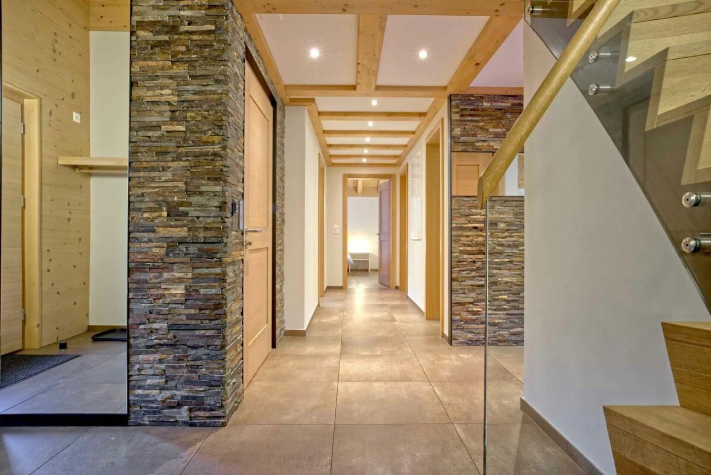 Ampio appartamento di 5,5 stanze vicino agli impianti di risalita, Chalet Antara - Foto 9 di 20