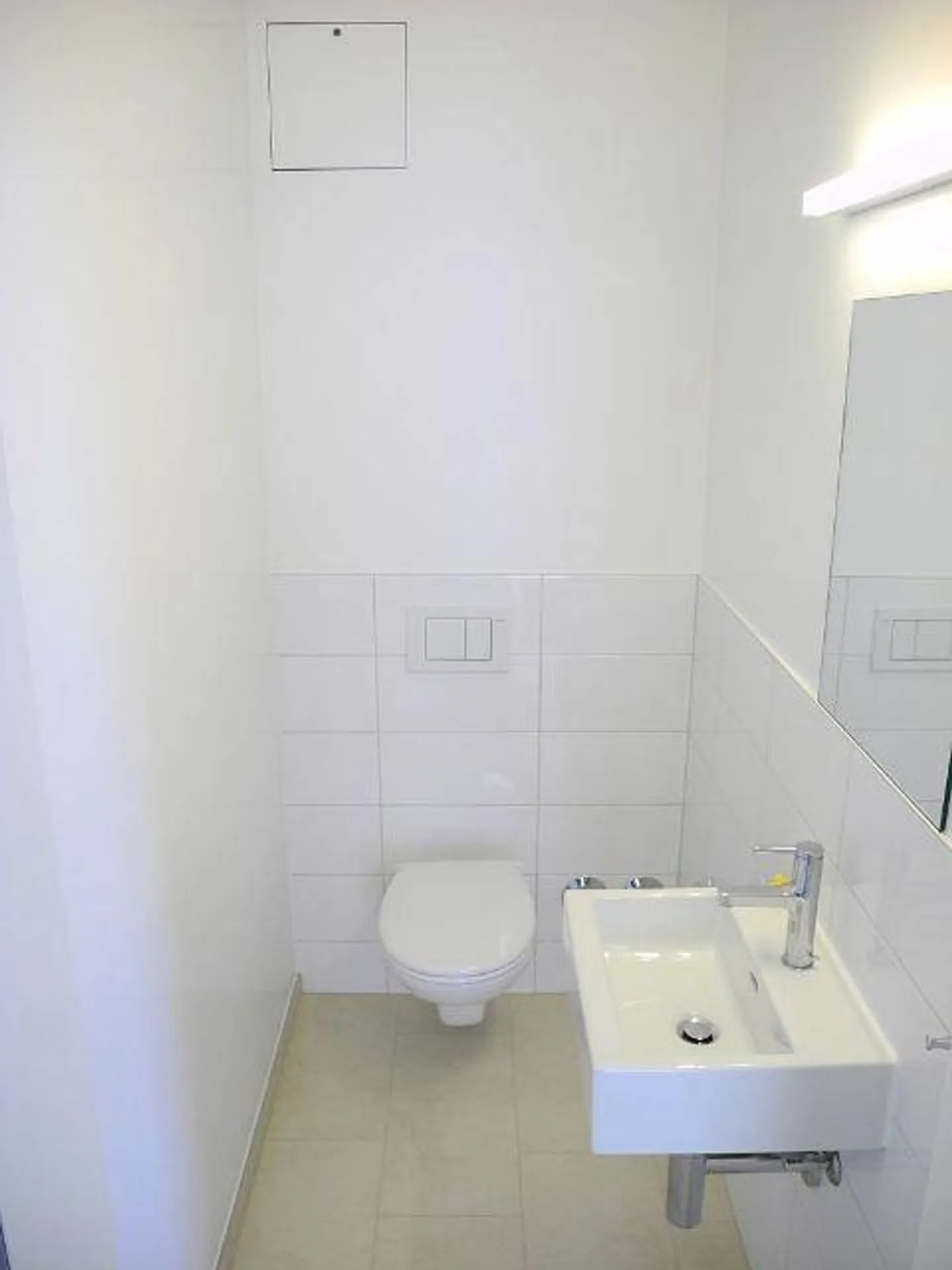 Modern apartment in a dream location - Photo 3 of 6