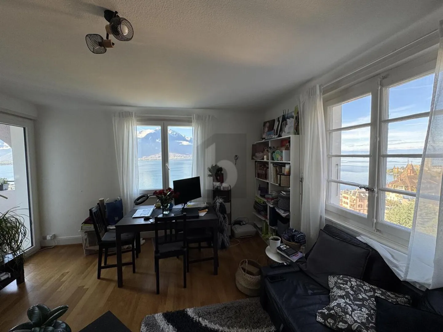 PENTHOUSE WITH PANORAMIC VIEW AND BALCONY - Photo 3 of 6