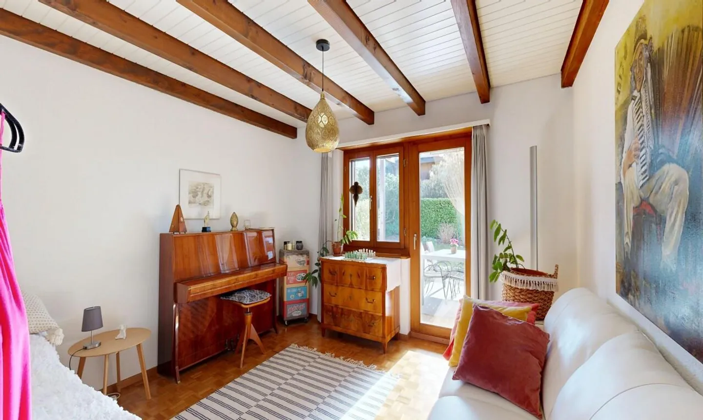 Charming Family Home in Quiet Area - Photo 7 of 13