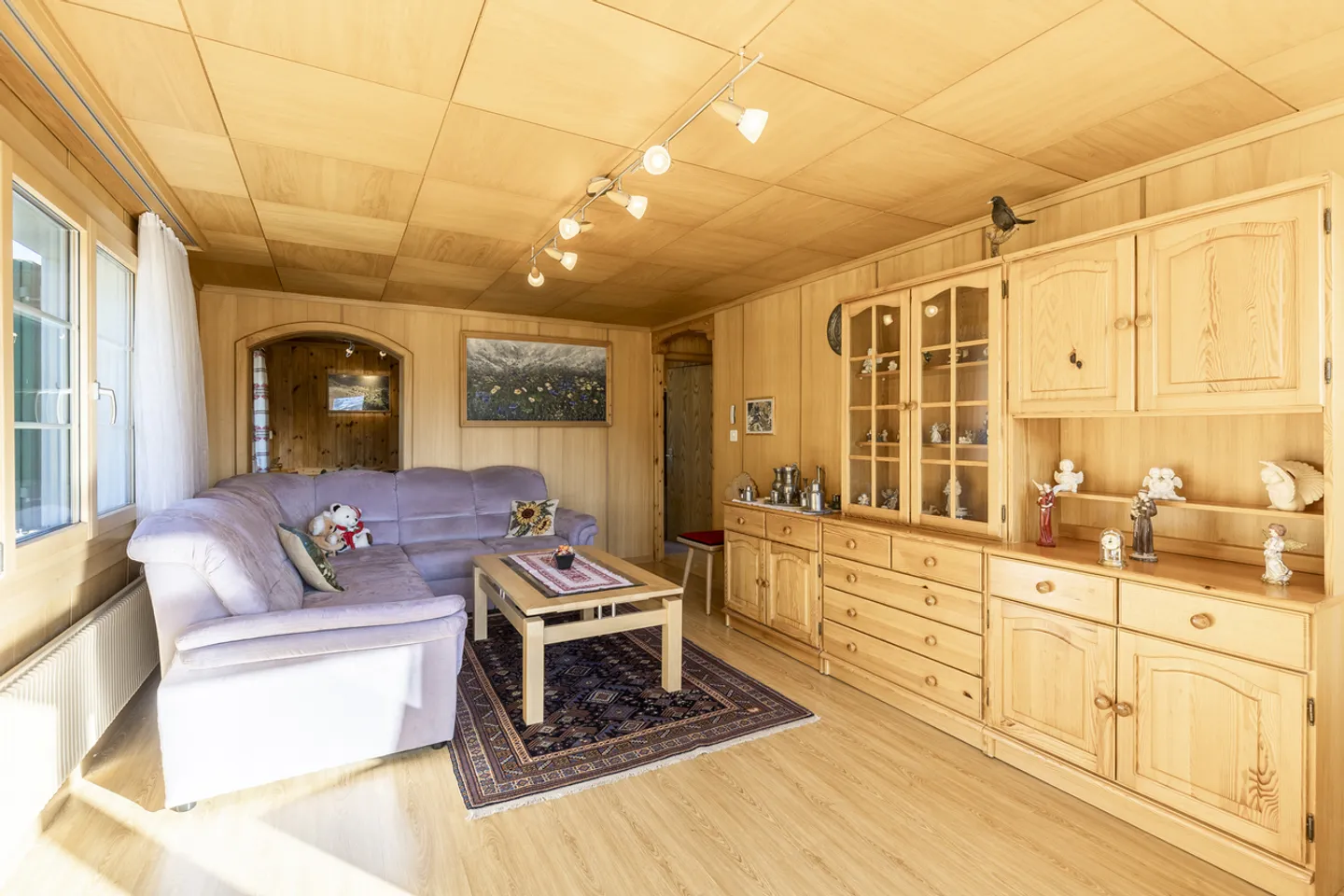 Attractive property with many usage possibilities - Photo 3 of 11