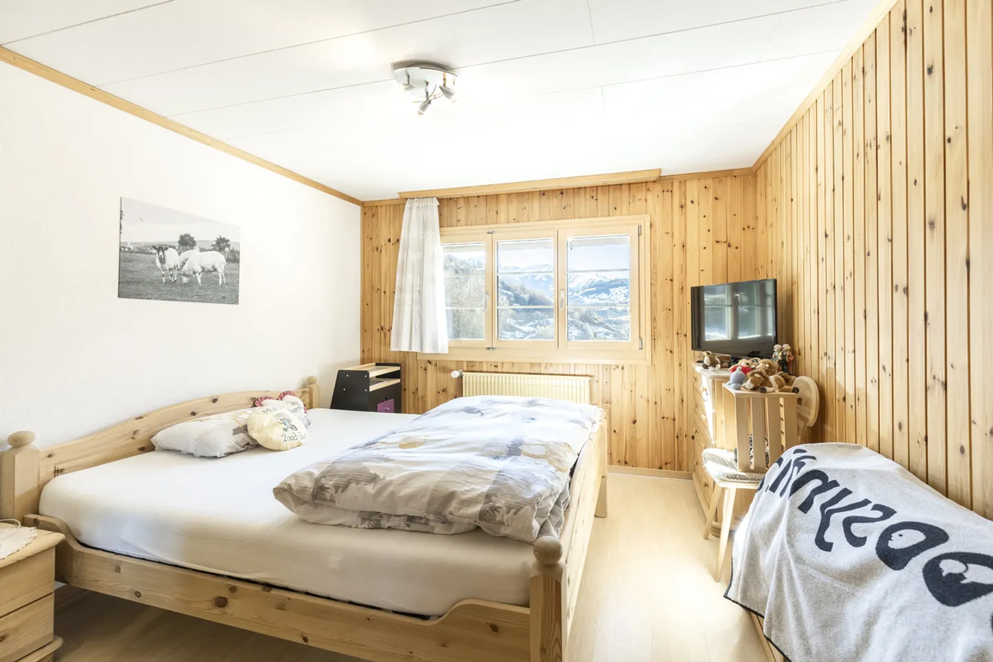 Attractive property with many usage possibilities - Photo 6 of 11