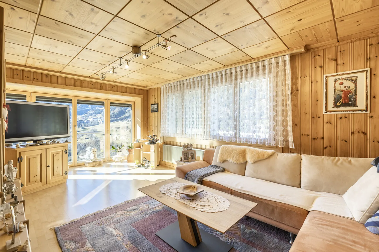 Attractive property with many usage possibilities - Photo 7 of 11