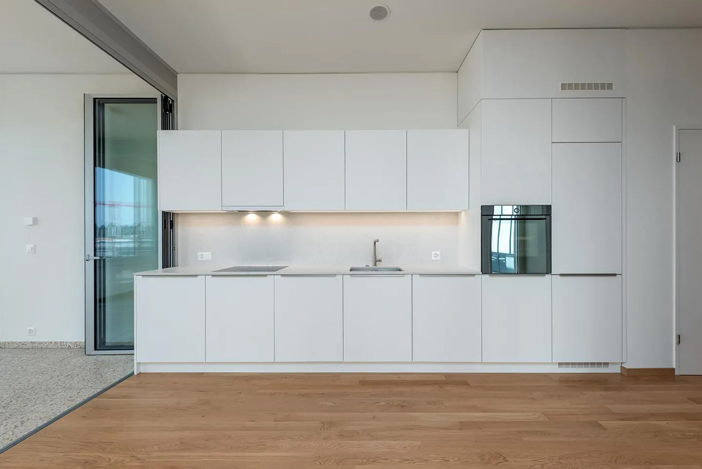 Appartamenti moderni in posizione centrale - vivere con stile con il massimo comfort - Foto 4 di 12