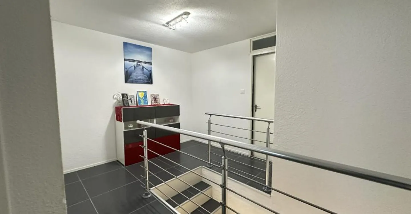Charming Townhouse with Garden - Photo 8 of 12