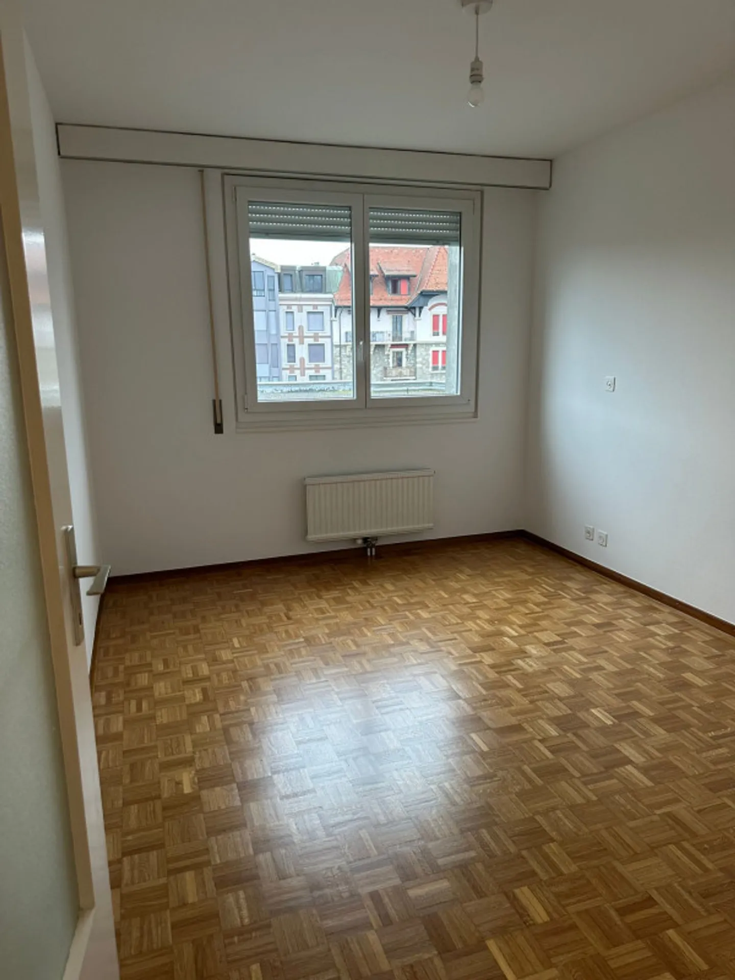 3-ZIMMER-WOHNUNG ZU VERMIETEN SERVETTE (1203) - Foto 3 von 8