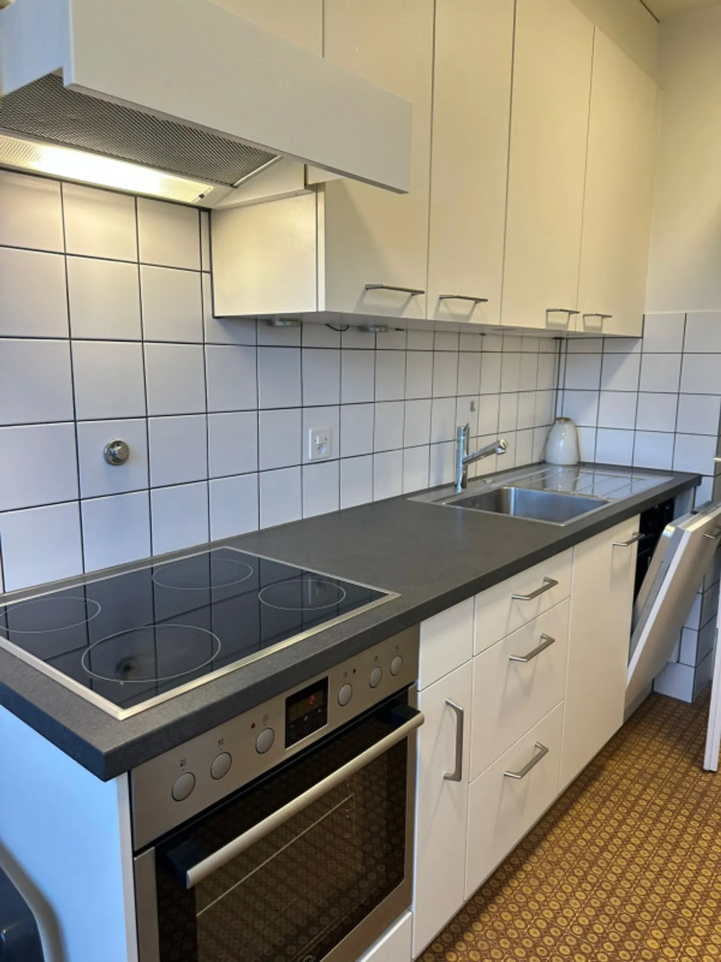 3-ZIMMER-WOHNUNG ZU VERMIETEN SERVETTE (1203) - Foto 8 von 8