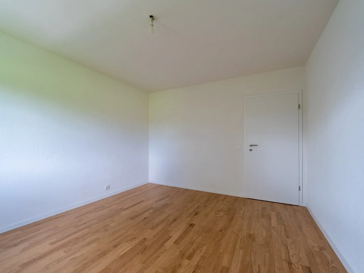 COTTENS (FR) - 3.5 Zimmer im Erdgeschoss - Foto 4 von 8