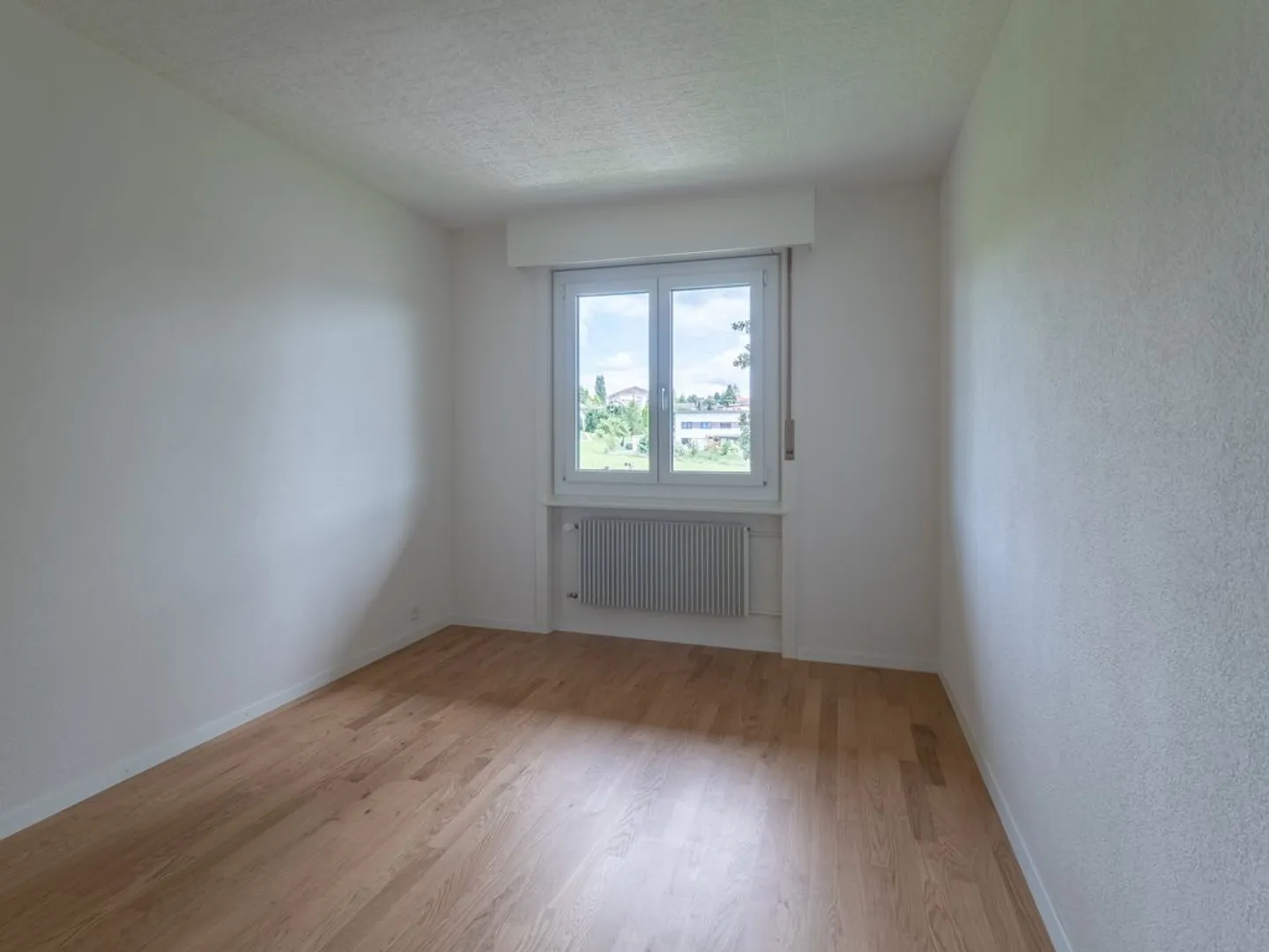 COTTENS (FR) - 3.5 Zimmer im Erdgeschoss - Foto 5 von 8