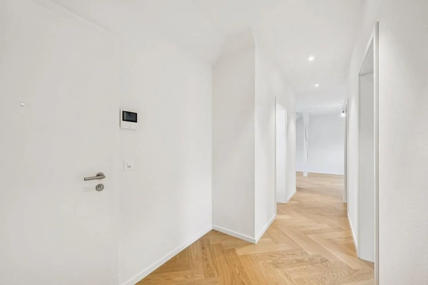 Charming Penthouse in the Heart of Kleinbasel - Photo 10 of 10