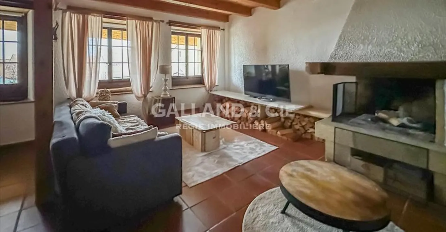 Berolle (Bezirk Morges) - Dorfhaus mit 2 Wohnungen - Foto 4 von 9