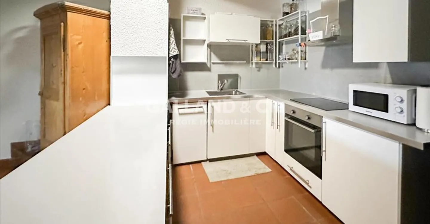 Berolle (Bezirk Morges) - Dorfhaus mit 2 Wohnungen - Foto 6 von 9