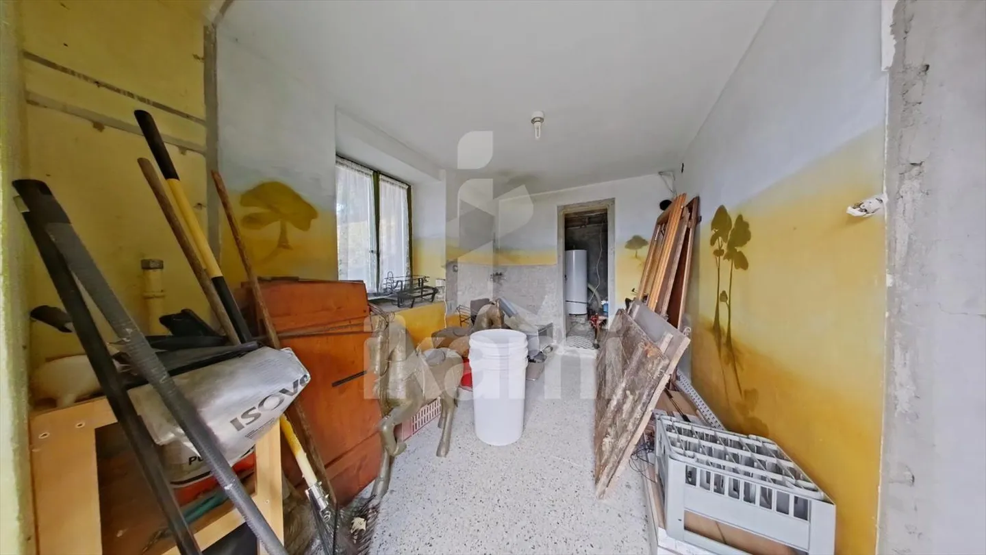 Esclusiva: Chalet svizzero da ristrutturare con vista mozzafiato sulle Alpi - Foto 5 di 11