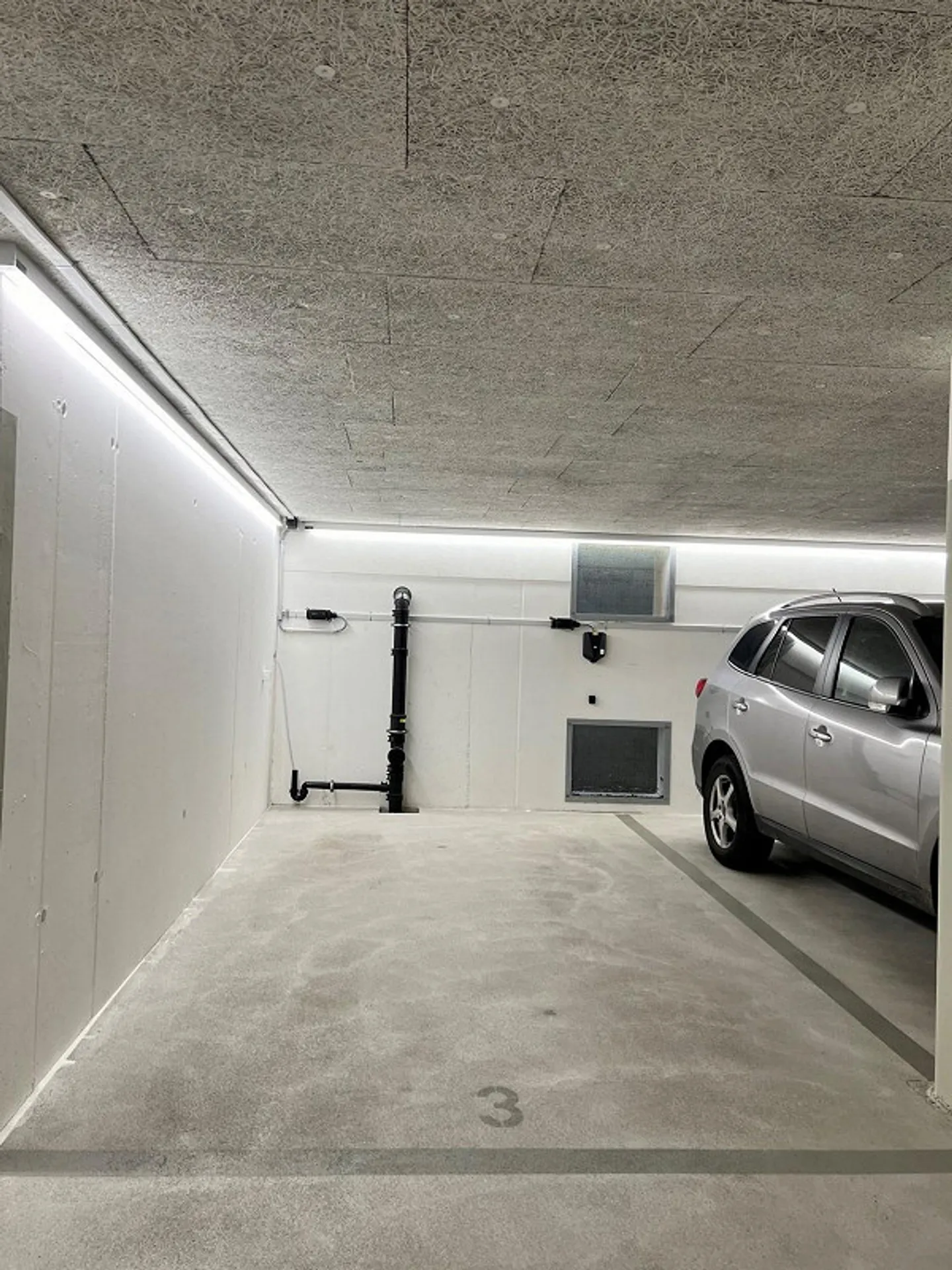 Place de parking à louer à Hottingen - Photo 1 sur 2