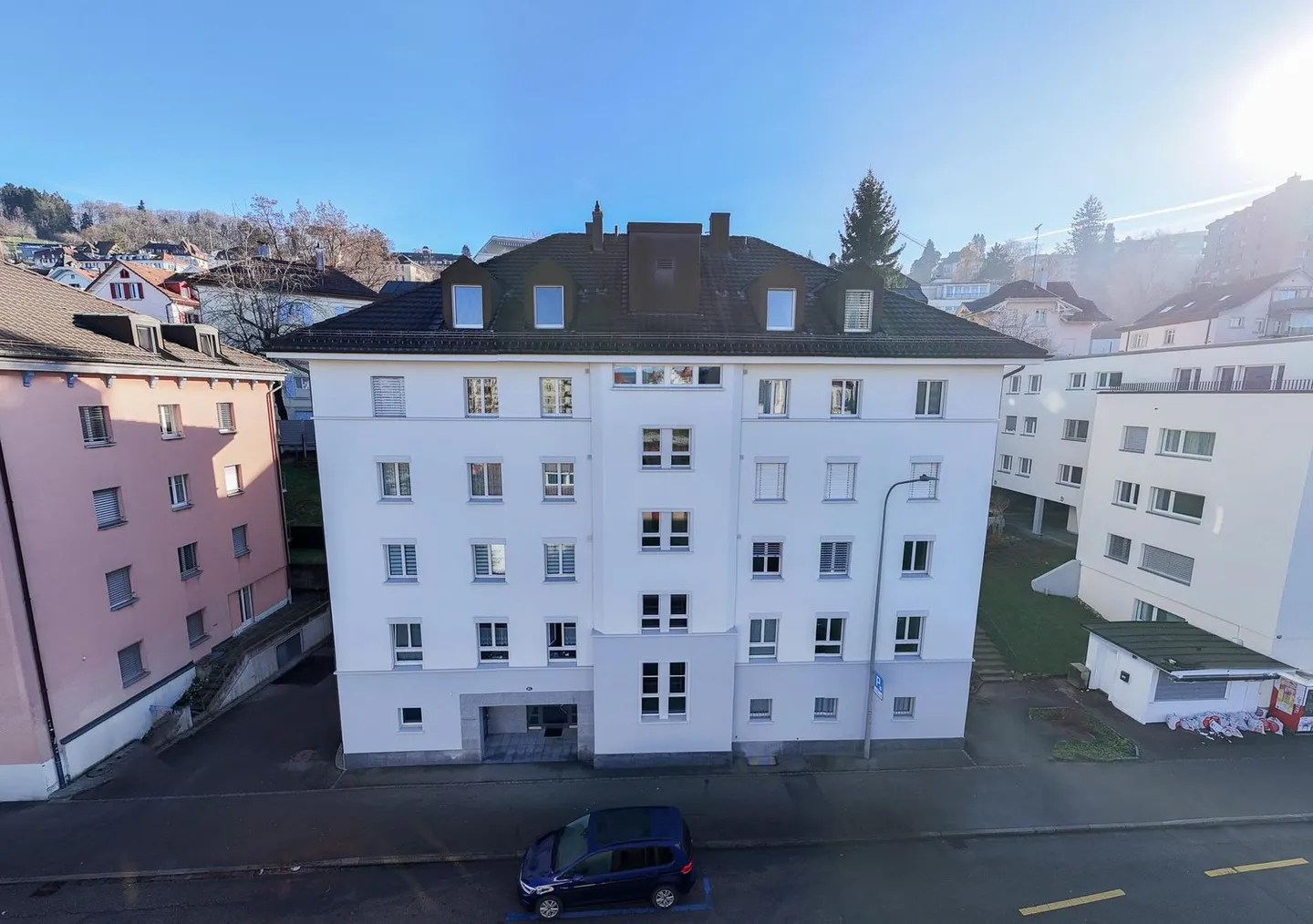 Appartement urbain élégant de 3,5 pièces avec grand balcon - vivre près du centre - Photo 2 sur 8