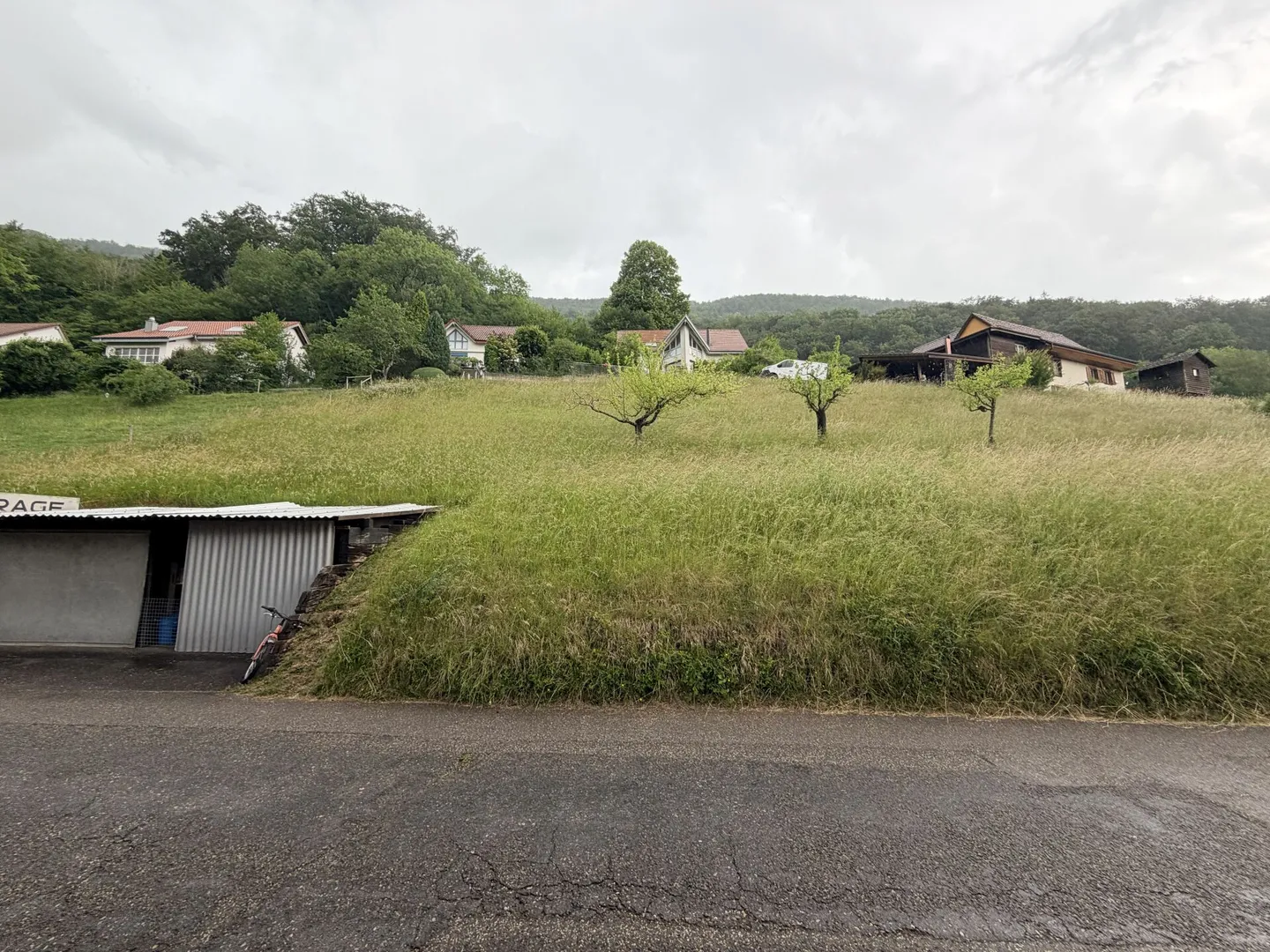 Seltene Gelegenheit: Wohnhaus mit Ökonomieteil und Baulandreserve auf 1'752 m² in Lostorf - Foto 8 di 15