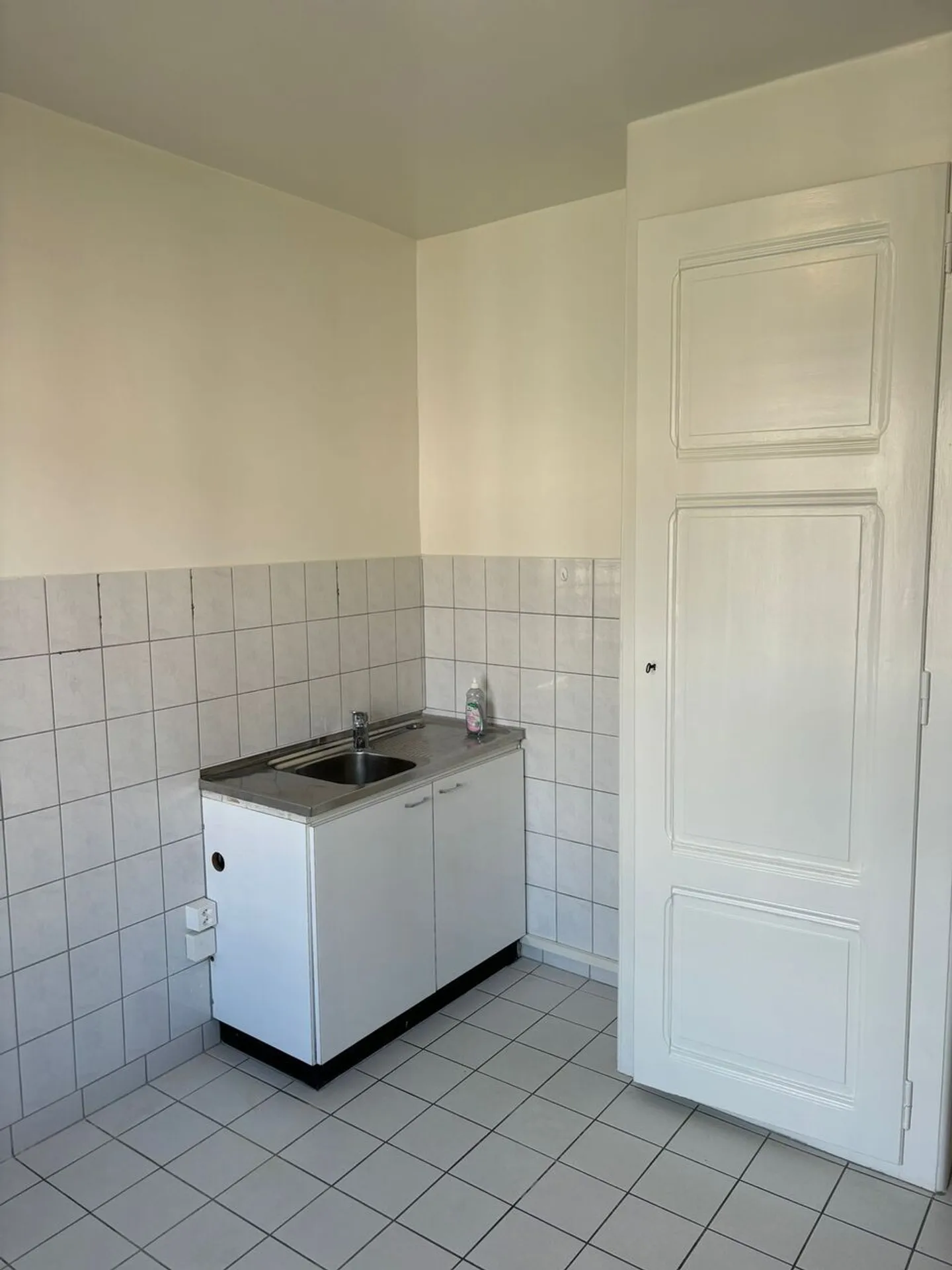 Comfortable 3-Room Apartment - Photo 5 of 6