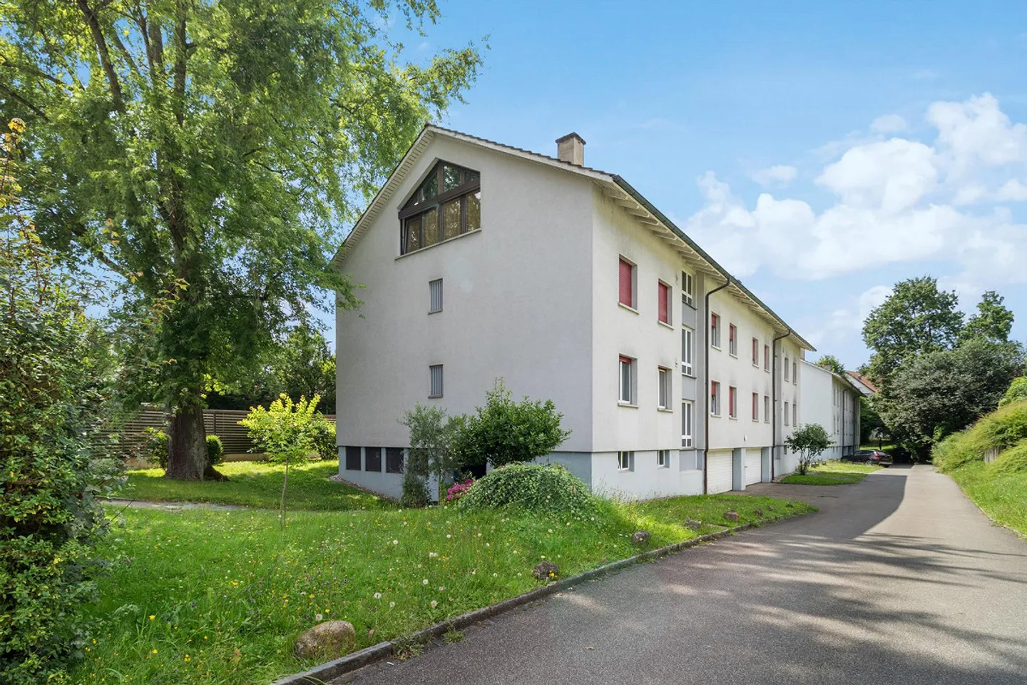 Place de parking à louer à 8104 Weiningen - Photo 1 sur 1