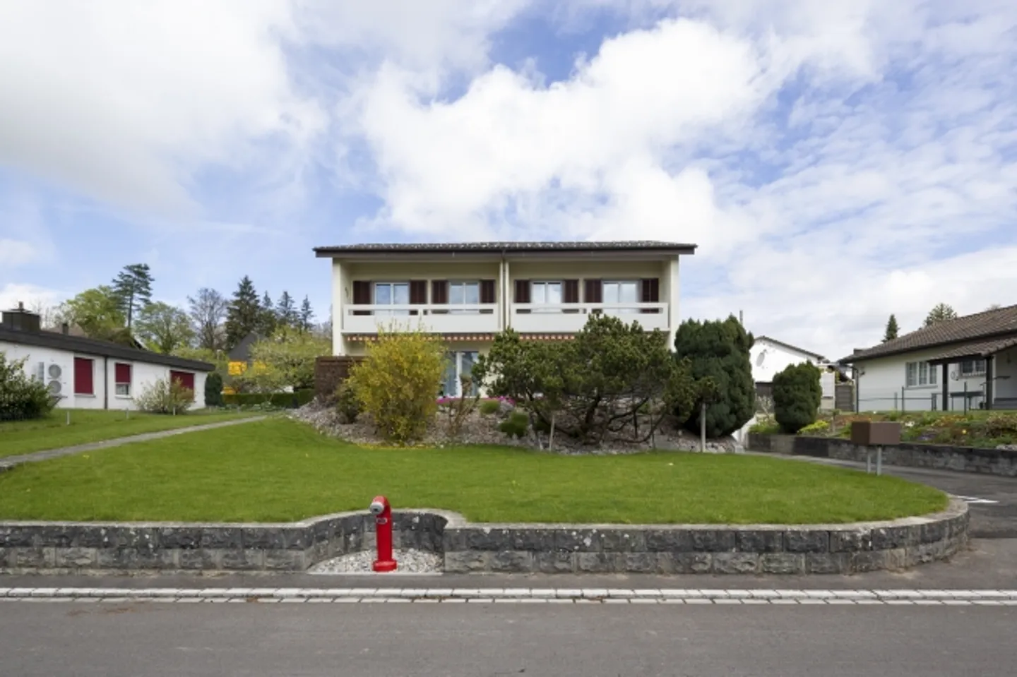 Semi-detached house for sale - Photo 1 of 13