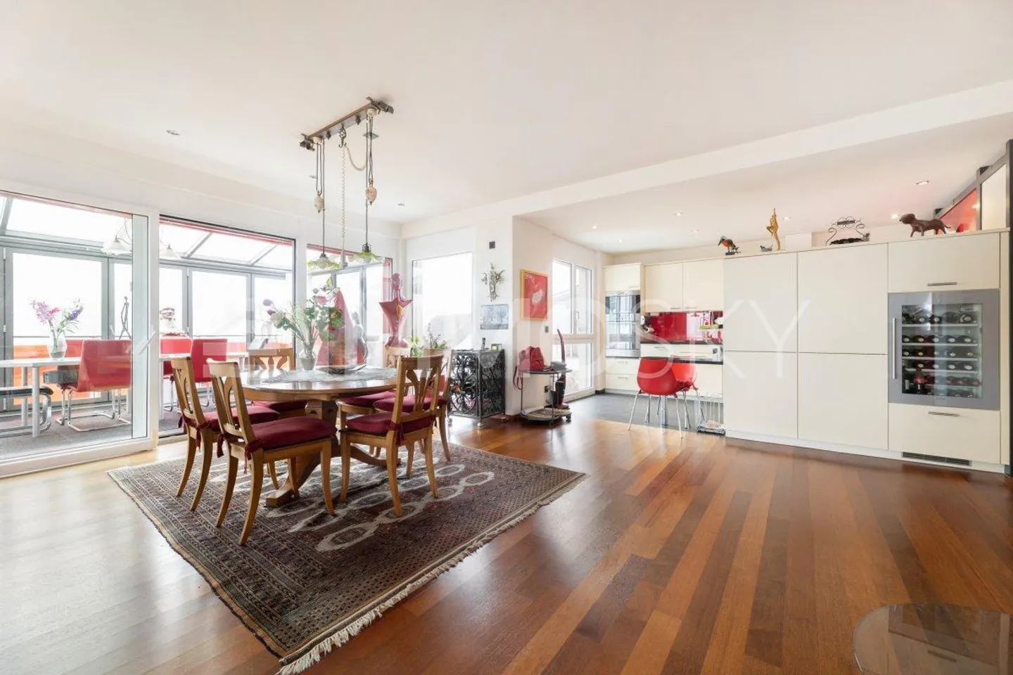 Penthouse for sale - Photo 4 of 5