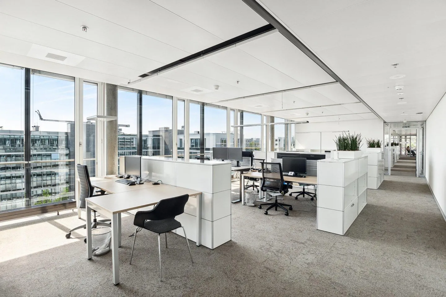 Sustainable Office Spaces Near Zurich Airport - Photo 3 of 13