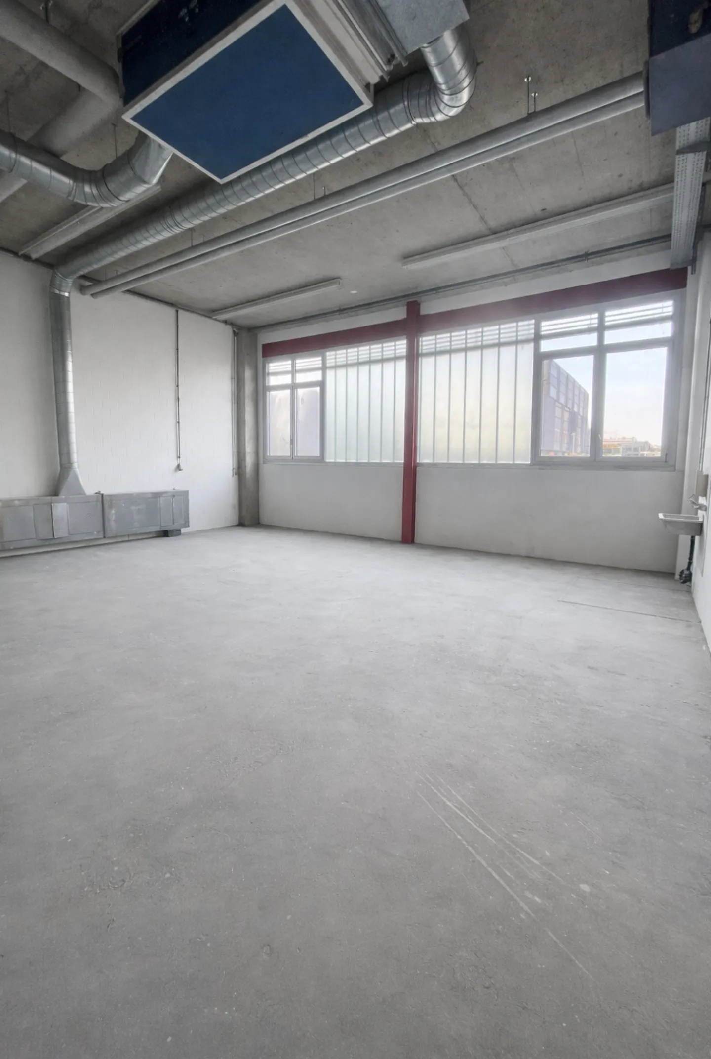 Vielseitige Gewerbefläche in Bülach - Foto 3 von 5