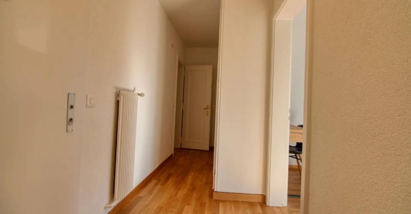 Furnished Room in Prime Location - Photo 13 of 17