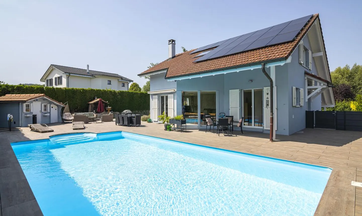 ARCHITECT DESIGNED VILLA WITH POOL IN A TRANQUIL GREEN SETTING - Photo 2 of 11