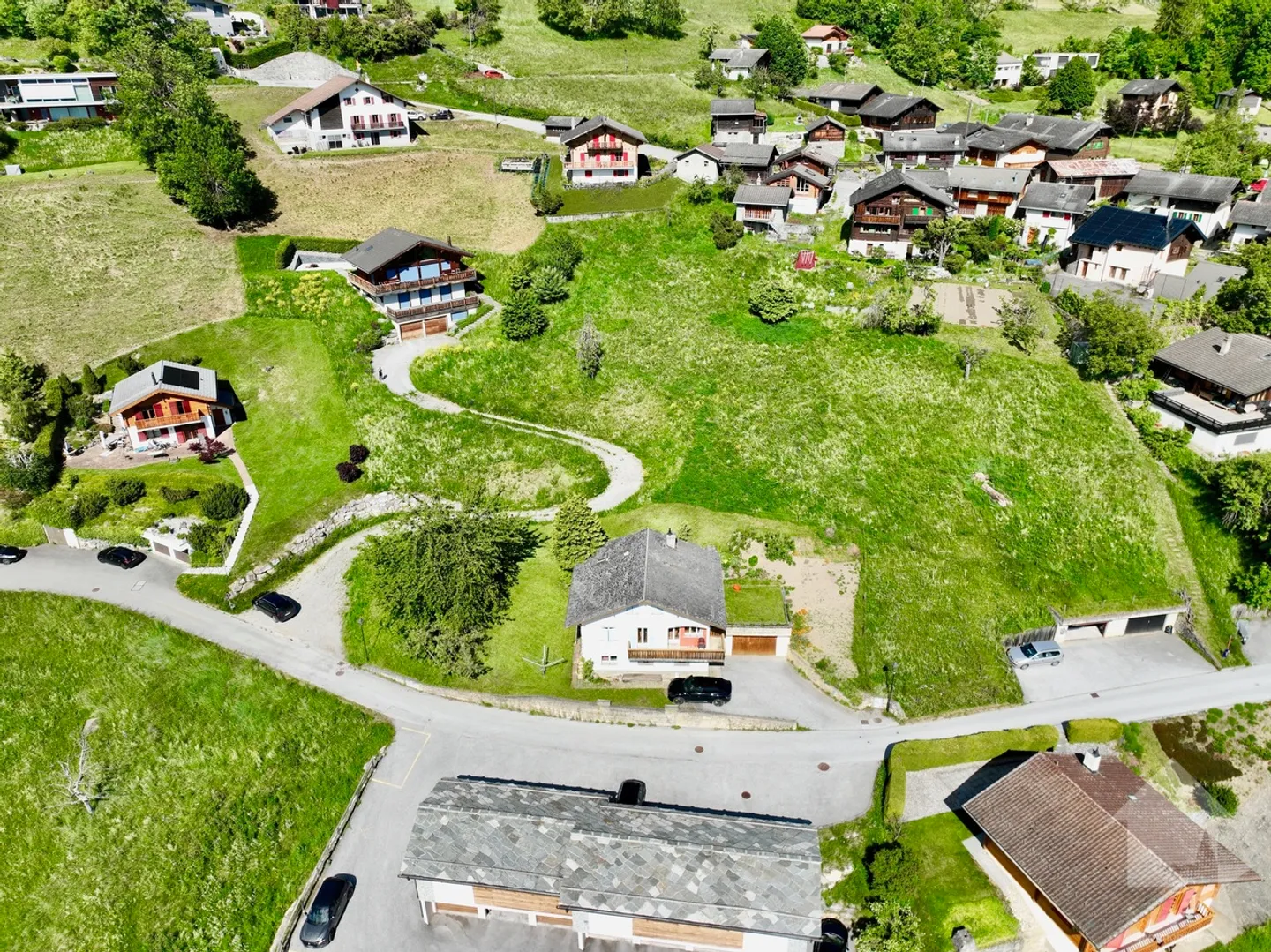 Magnificent plot of land located in a privileged setting in Icogne - Photo 1 of 4