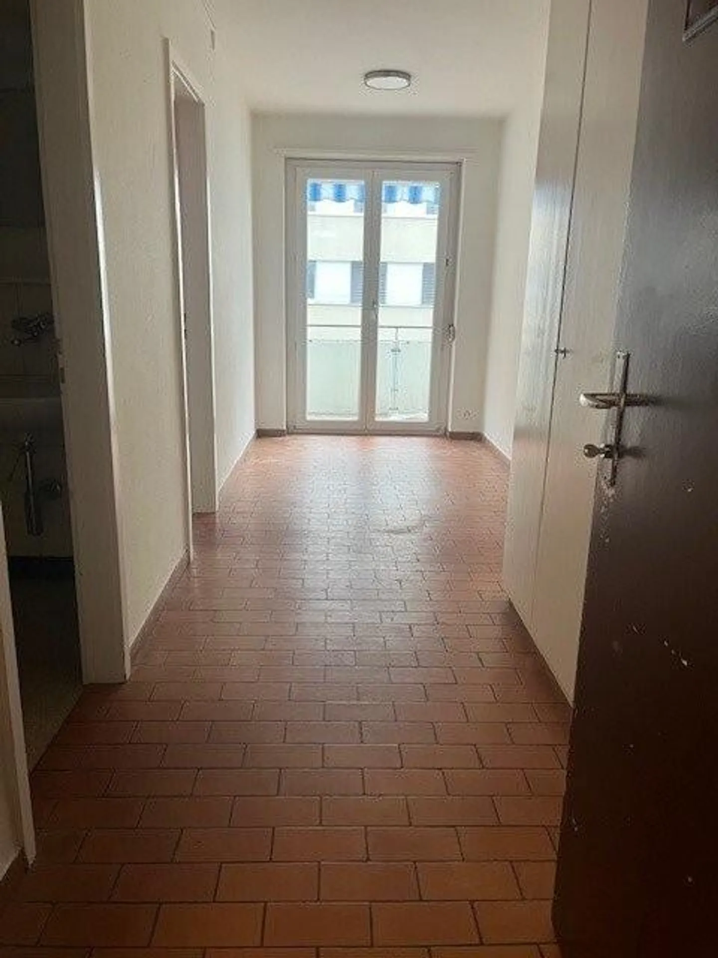 Temporary 1.5 room apartment for rent in the best location - Photo 2 of 6