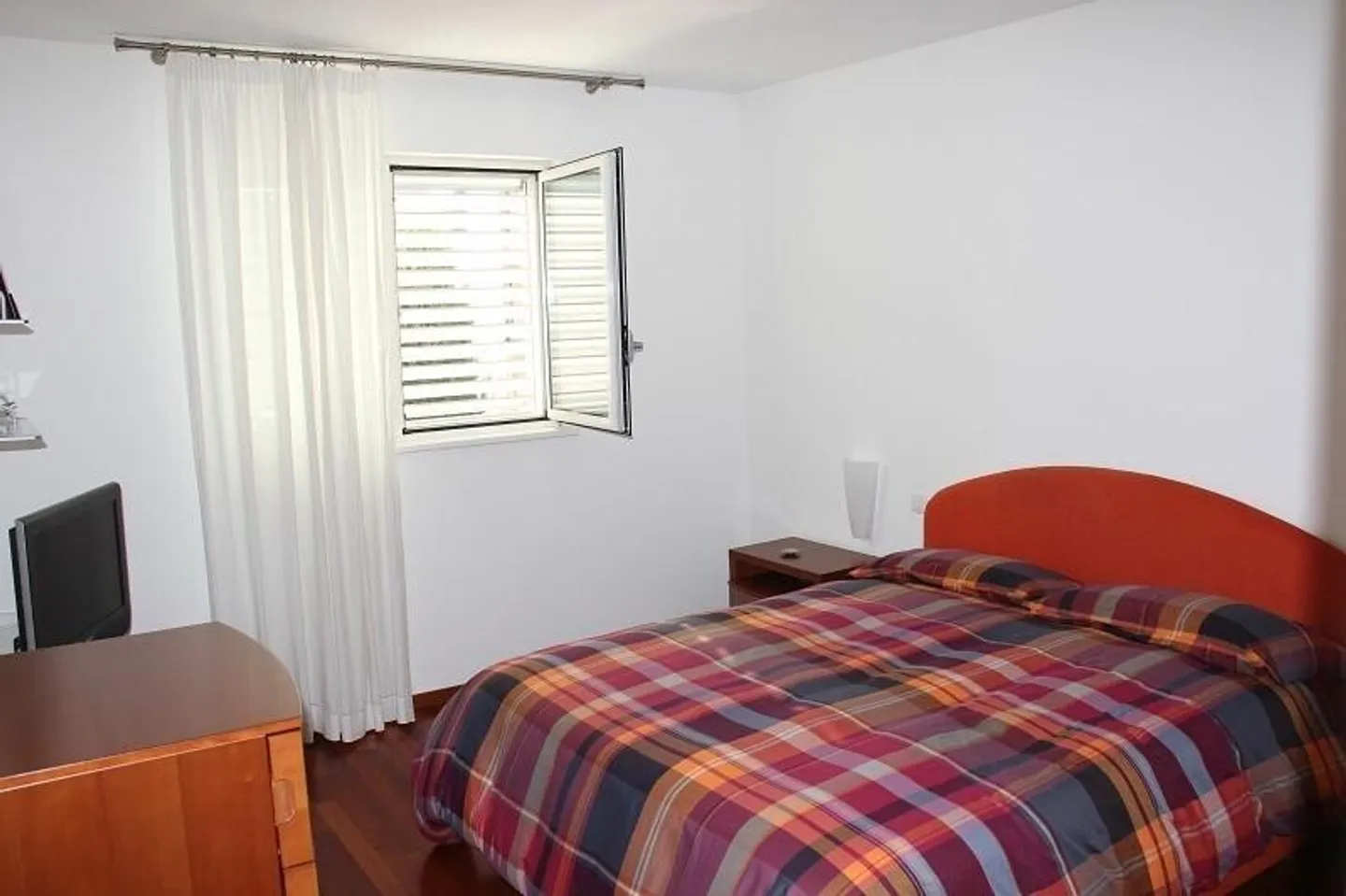 4 1/2-Room Luxury Apartment in Residence - Photo 8 of 9